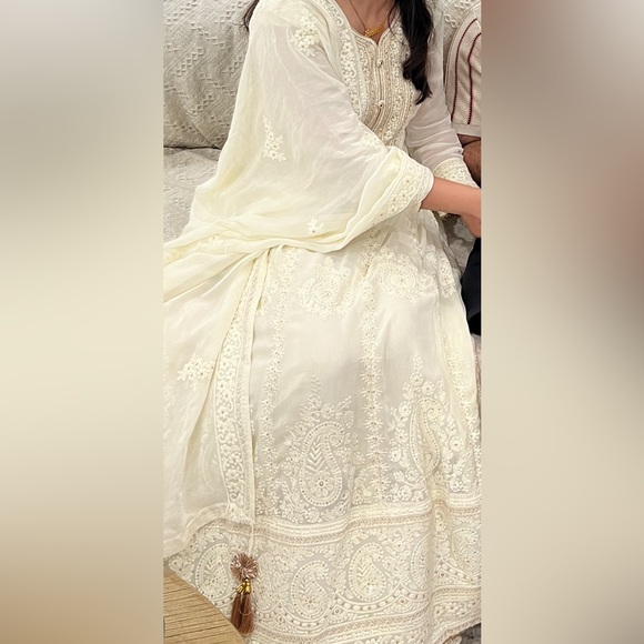 Anarkali Suit - Picture 4 of 9